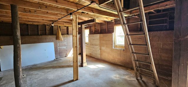 7014 N Bungalow Drive, New Carlisle, IN 46552