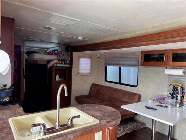 171 Ste Vic Avenue Q2, Palmdale, CA 93591