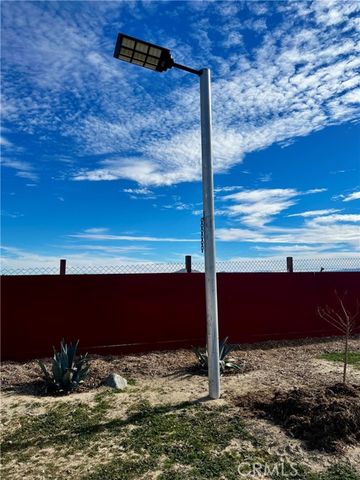 171 Ste Vic Avenue Q2, Palmdale, CA 93591