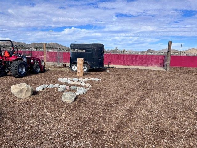 171 Ste Vic Avenue Q2, Palmdale, CA 93591