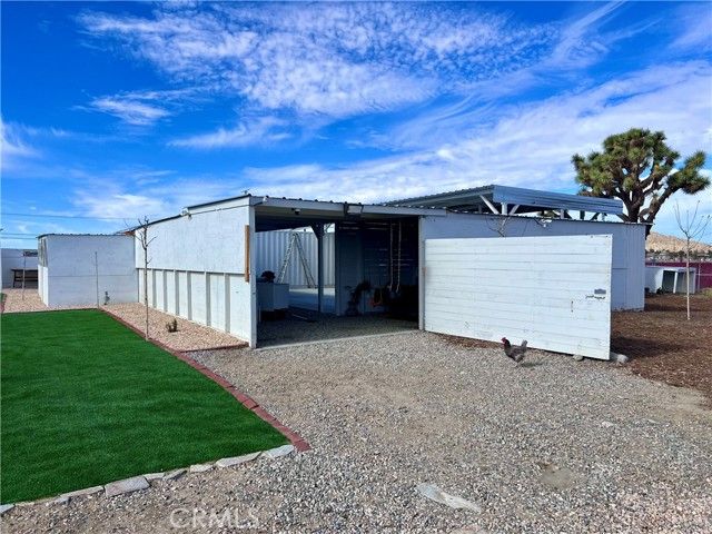 171 Ste Vic Avenue Q2, Palmdale, CA 93591