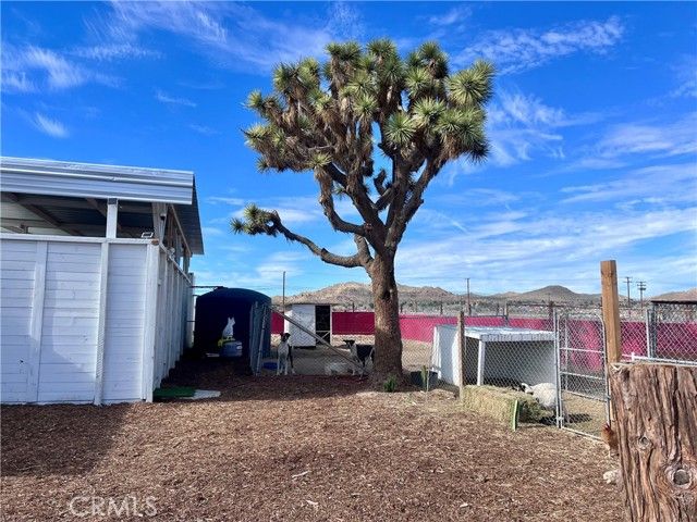 171 Ste Vic Avenue Q2, Palmdale, CA 93591