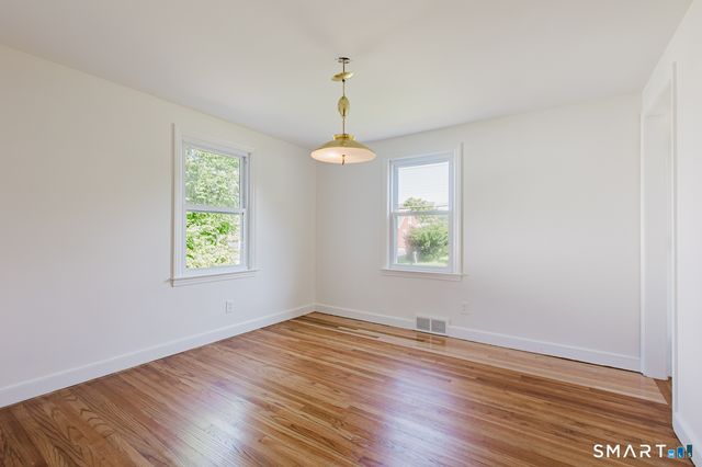 41 Stillson Place, Fairfield, CT 06824
