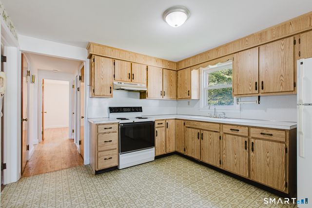 41 Stillson Place, Fairfield, CT 06824