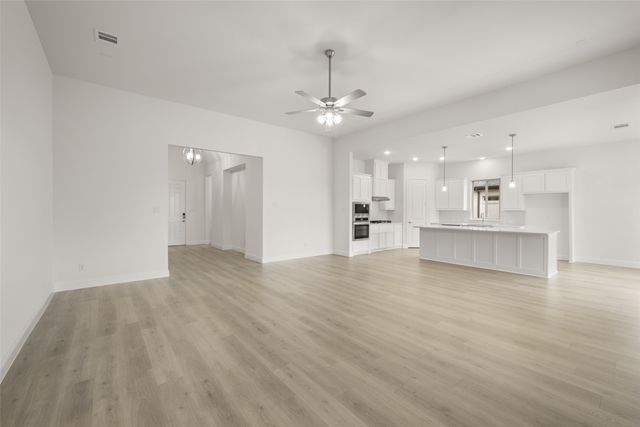 409 Daybreak Drive, Waxahachie, TX 75167