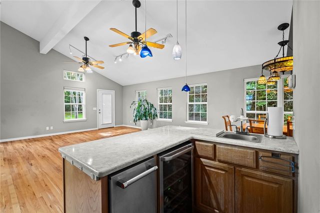 2482 N Jimmie Avenue, Fayetteville, AR 72703