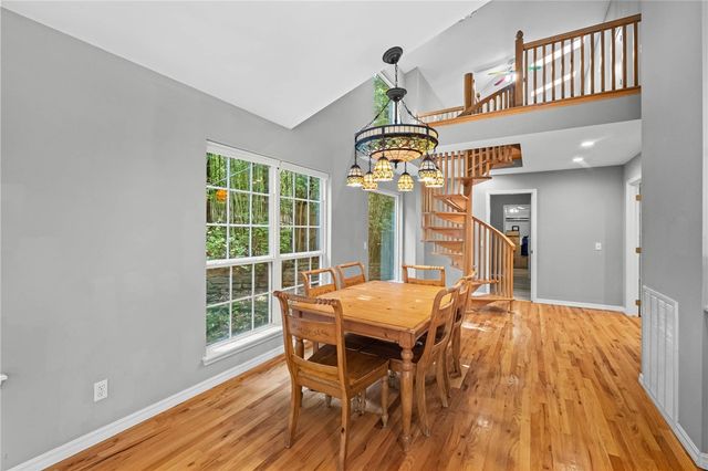 2482 N Jimmie Avenue, Fayetteville, AR 72703