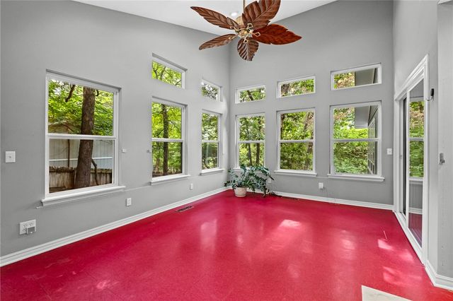 2482 N Jimmie Avenue, Fayetteville, AR 72703