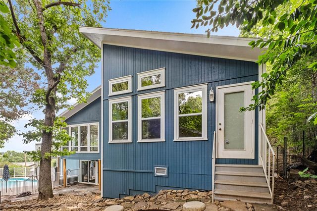 2482 N Jimmie Avenue, Fayetteville, AR 72703