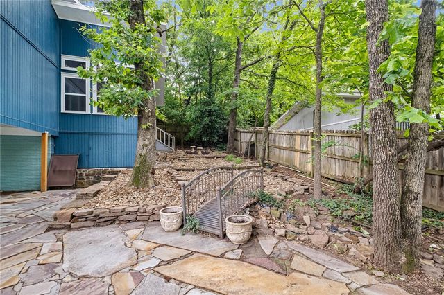 2482 N Jimmie Avenue, Fayetteville, AR 72703