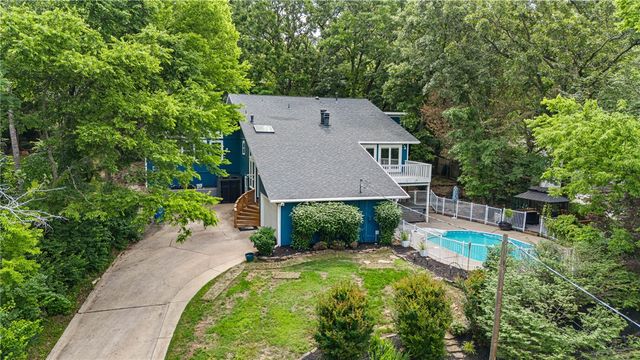 2482 N Jimmie Avenue, Fayetteville, AR 72703