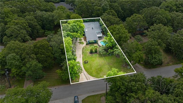 2482 N Jimmie Avenue, Fayetteville, AR 72703