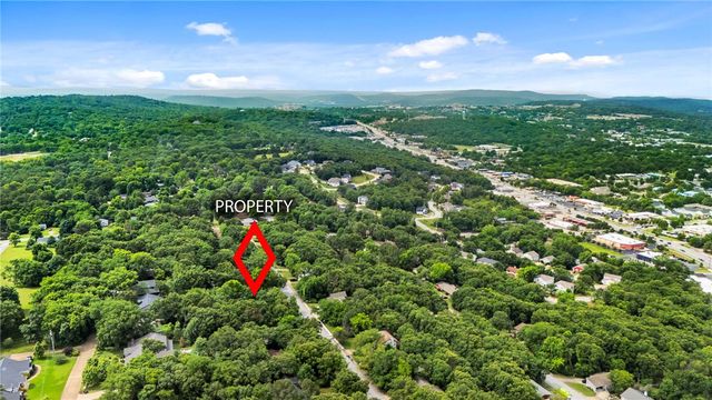 2482 N Jimmie Avenue, Fayetteville, AR 72703