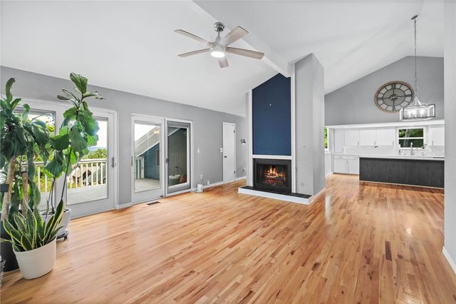 2482 N Jimmie Avenue, Fayetteville, AR 72703