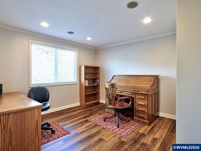 5185 Main St, Bay City, OR 97107