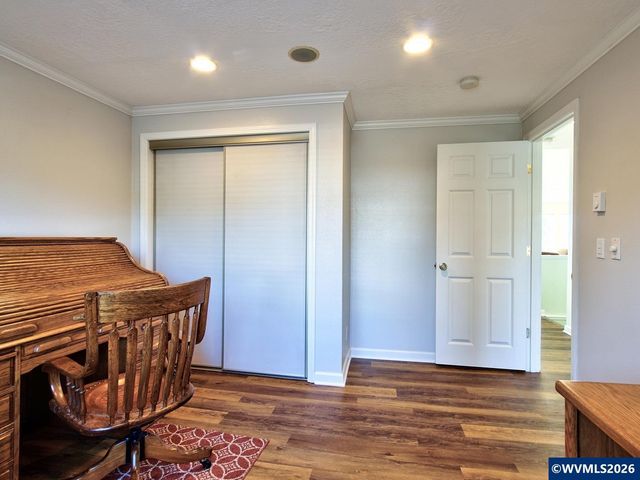 5185 Main St, Bay City, OR 97107