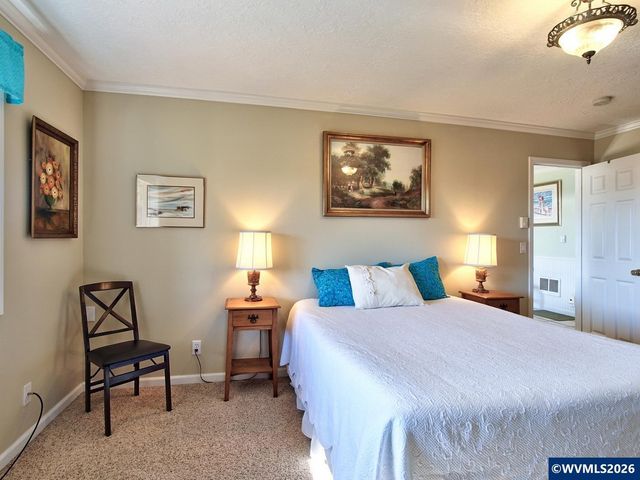 5185 Main St, Bay City, OR 97107