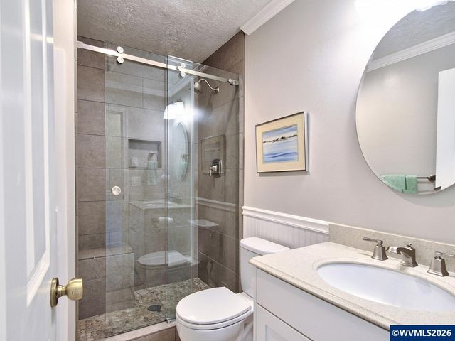 5185 Main St, Bay City, OR 97107