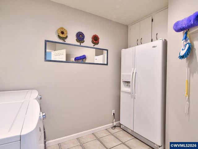 5185 Main St, Bay City, OR 97107