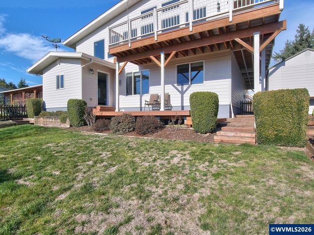 5185 Main St, Bay City, OR 97107