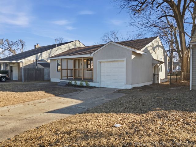 252 E 45th Place, Tulsa, OK 74105