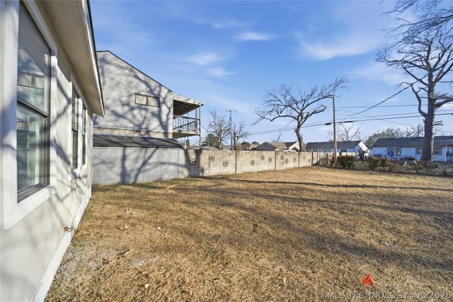 252 E 45th Place, Tulsa, OK 74105