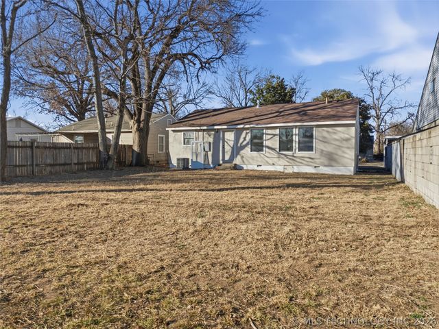 252 E 45th Place, Tulsa, OK 74105