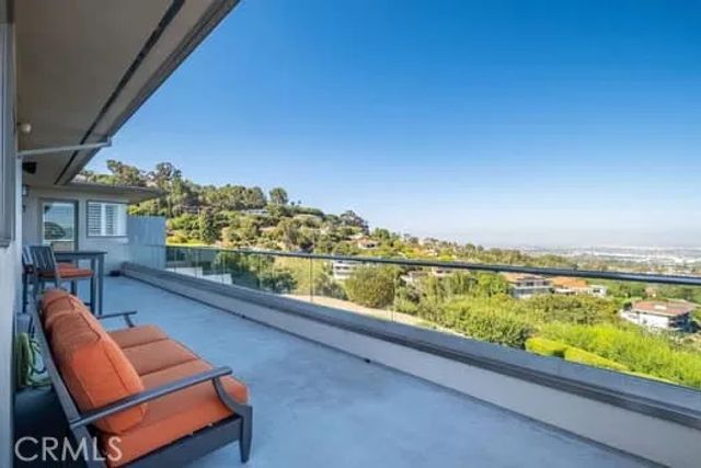 43 Avenida Corona, Rancho Palos Verdes, CA 90275