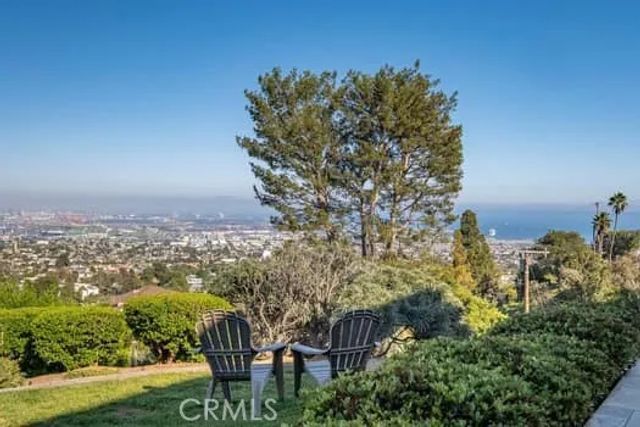 43 Avenida Corona, Rancho Palos Verdes, CA 90275