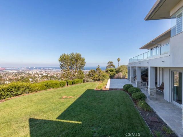 43 Avenida Corona, Rancho Palos Verdes, CA 90275