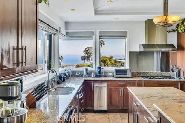 43 Avenida Corona, Rancho Palos Verdes, CA 90275