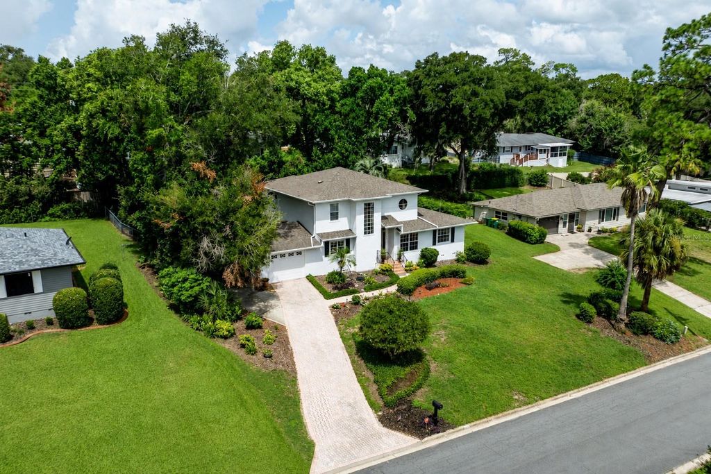 1405 HILLTOP DRIVE, Mount Dora, FL 32757