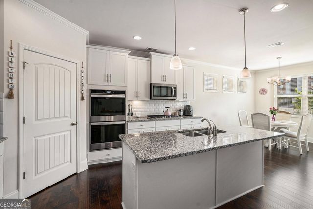 9990 Blackfriars Road, Douglasville, GA 30135