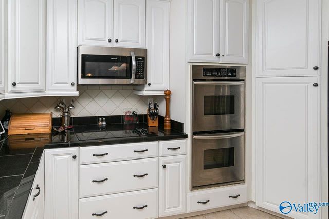 7823 Horseshoe Trail SE, Huntsville, AL 35802