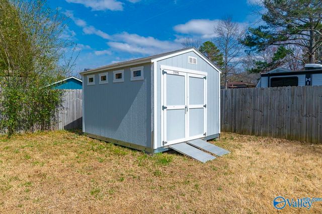 7823 Horseshoe Trail SE, Huntsville, AL 35802