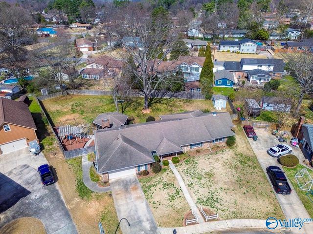 7823 Horseshoe Trail SE, Huntsville, AL 35802