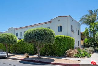 7714 Rosewood Avenue 7728, Los Angeles, CA 90036