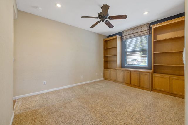 5586 E Atchison Street, Fresno, CA 93727