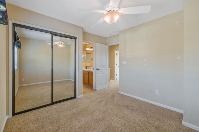 5586 E Atchison Street, Fresno, CA 93727