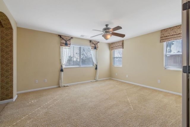 5586 E Atchison Street, Fresno, CA 93727