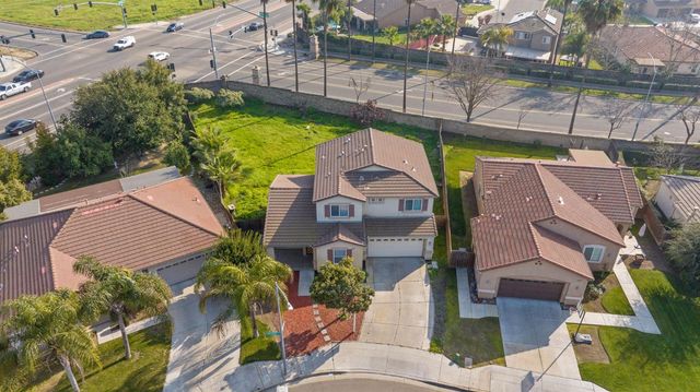 5586 E Atchison Street, Fresno, CA 93727