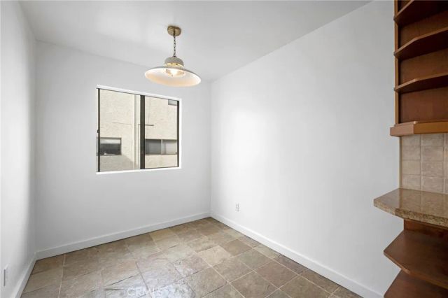 300 N Isabel Street 10, Glendale, CA 91206