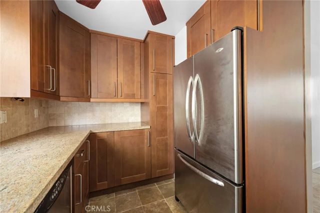 300 N Isabel Street 10, Glendale, CA 91206