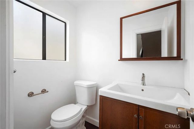 300 N Isabel Street 10, Glendale, CA 91206