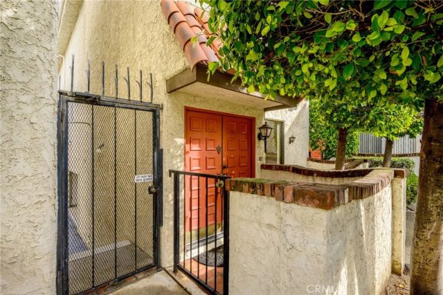 300 N Isabel Street 10, Glendale, CA 91206