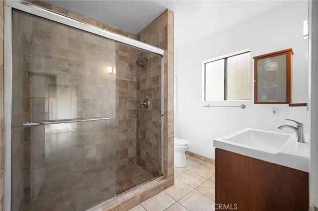300 N Isabel Street 10, Glendale, CA 91206