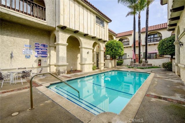 300 N Isabel Street 10, Glendale, CA 91206