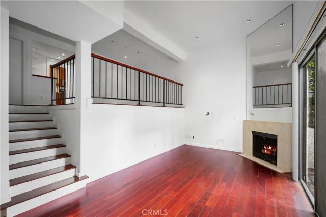 300 N Isabel Street 10, Glendale, CA 91206