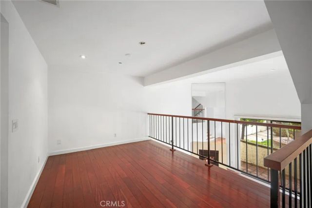 300 N Isabel Street 10, Glendale, CA 91206