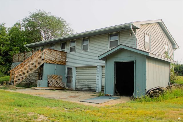 9012 Blue Ridge Rd, Manhattan, KS 66503